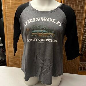 EUC Torrid National Lampoon’s Christmas Vacation Griswold Family 3/4 sleeve
